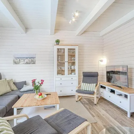 Awesome Home In Krems Iiwarderbrueck With Sauna *