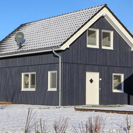 Awesome Home In Krems Iiwarderbrueck With Sauna Gols