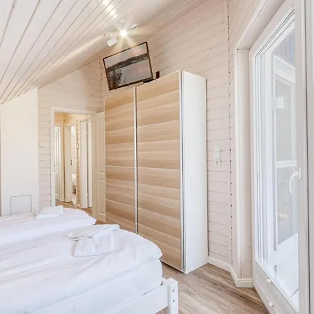 Awesome Home In Krems Iiwarderbrueck With Sauna Gols